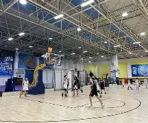 九游中国体育-公开赛巅峰对决！东海火箭队爆冷齐鲁赤兔队，游泳赛场再起波澜；新人首发惊艳的简单介绍